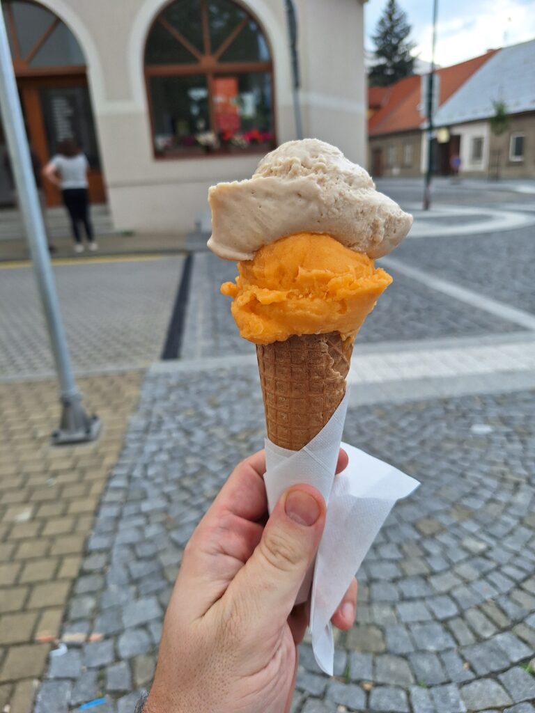 Ice cream in Zmrzlinárna Nymburk