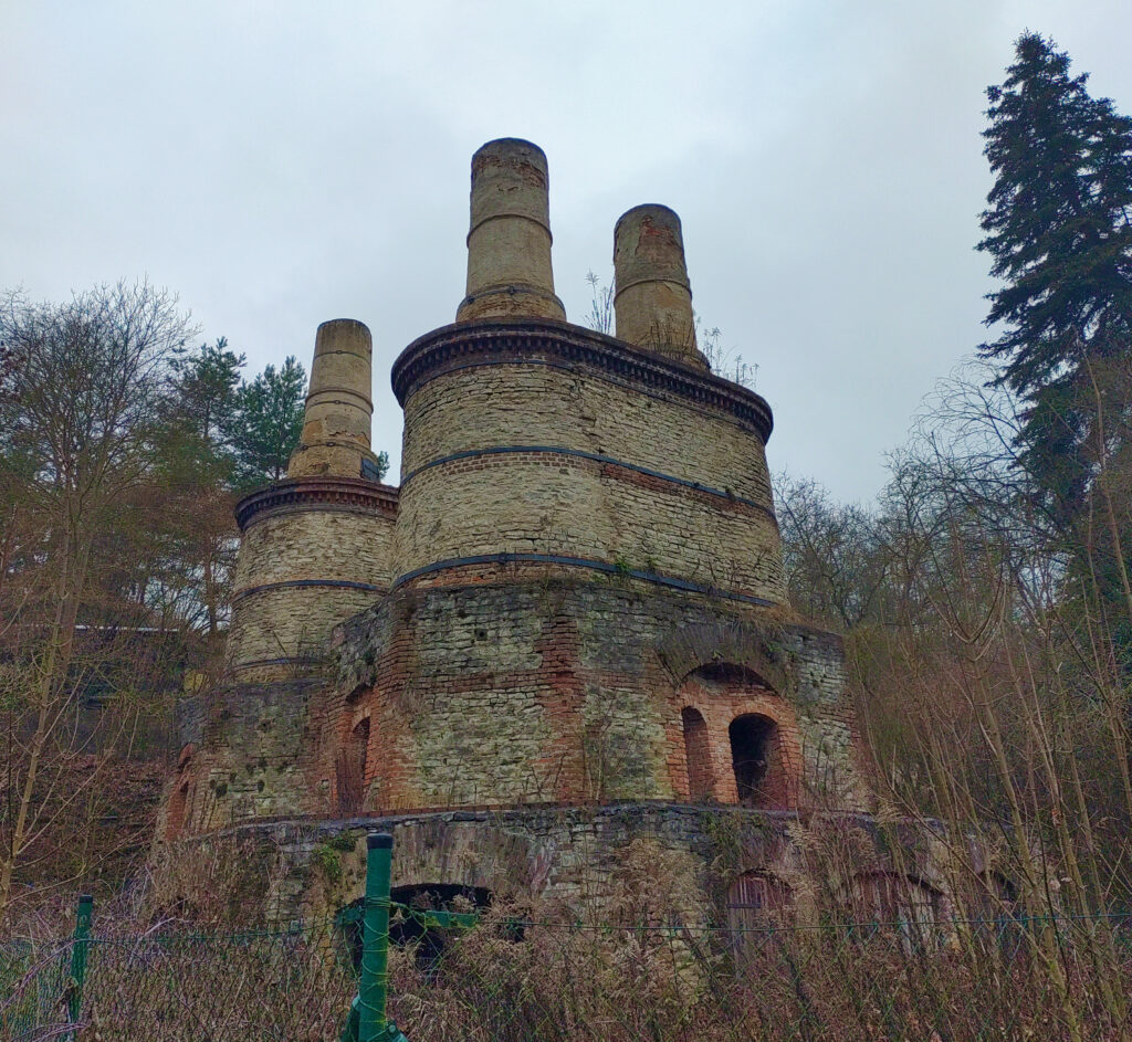 Pacoldova vápenka lateral view