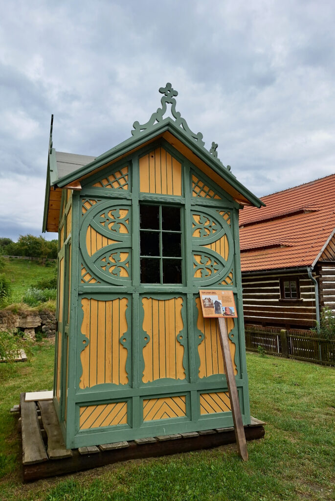 Art Nouveau apiary in Zubrnice