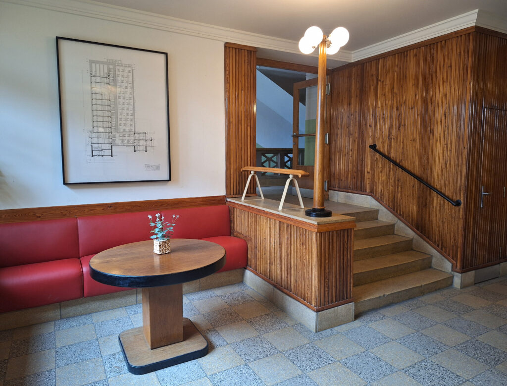 Věžáky - Entrance hall left side