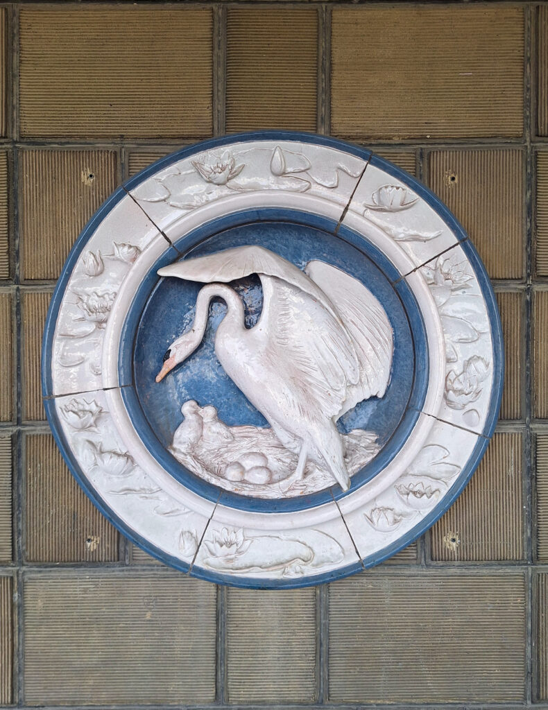 Swan ceramic at the věžáky
