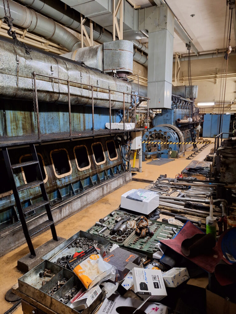 Engine in the Přáslavice bunker