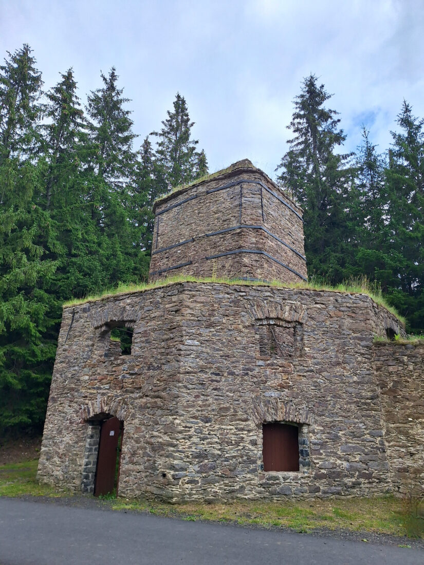 Vápenka in Kovářská - lime kiln