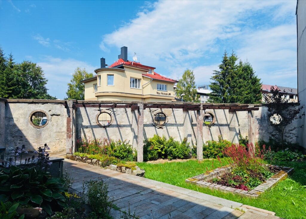 Vila Zenker - garden