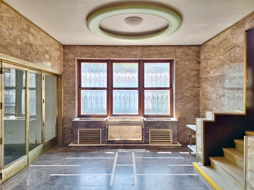 Vila Zenker main hall